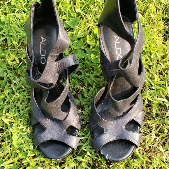 Aldo strappy zip up heels - Picture 3 of 6